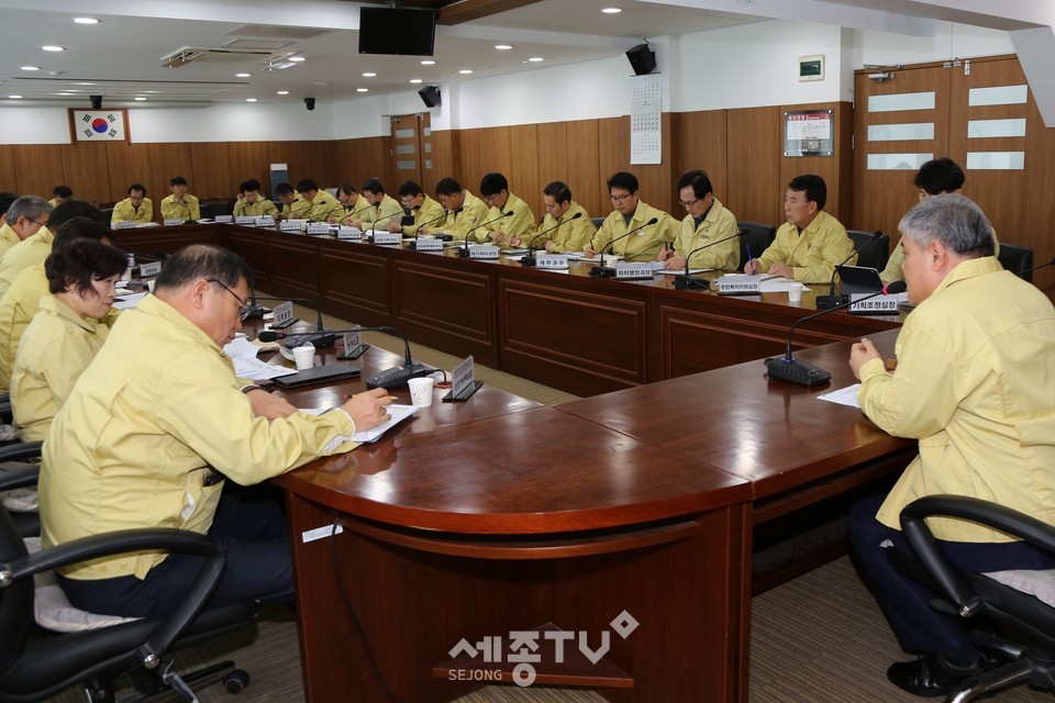 비상대책회의 모습. (사진제공=금산군청)