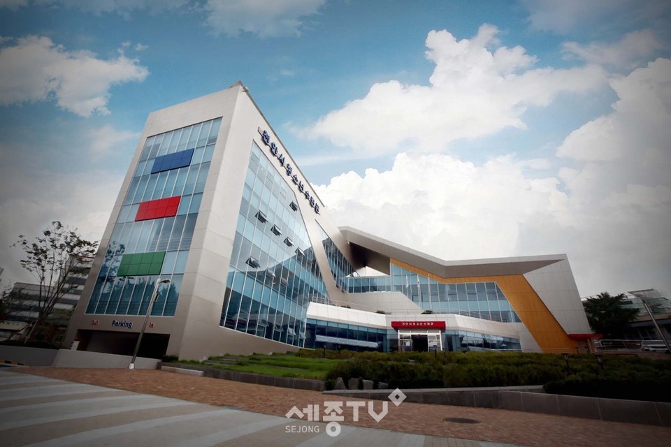 천안시청소년수련관 전경.