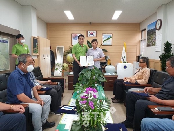 제1기 복수면 명예환경감시원 위촉 모습.