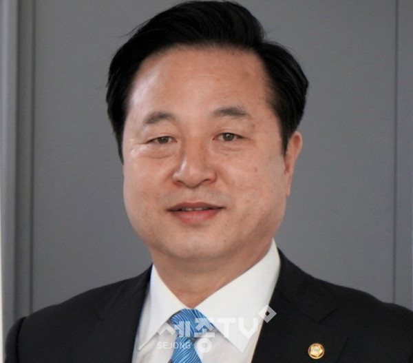 김두관 국회의원