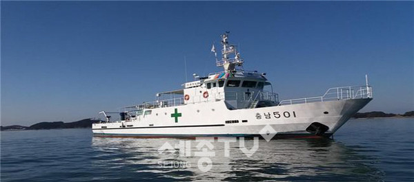 충남도가 현재 가동하고 있는 병원선 ‘501호’.(사진제공=충남도)