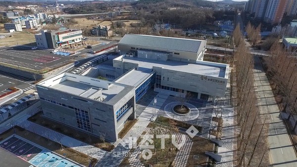 송악스포츠센터 전경.