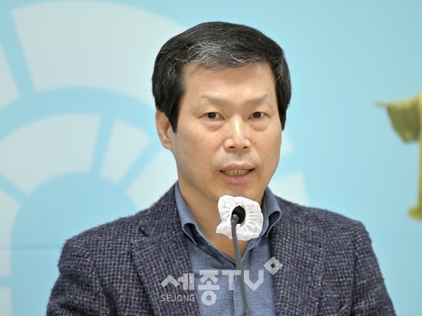 제120차 정례브리핑 김정태 경제과장.