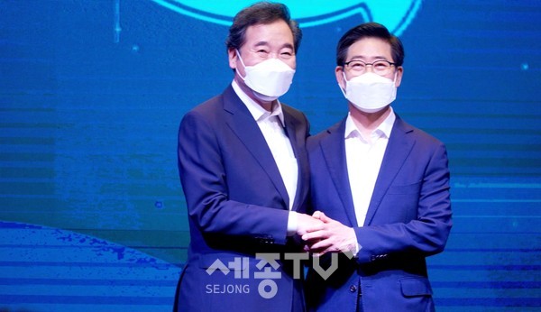 (좌)이낙연 前 총리,(우)양승조 충남지사