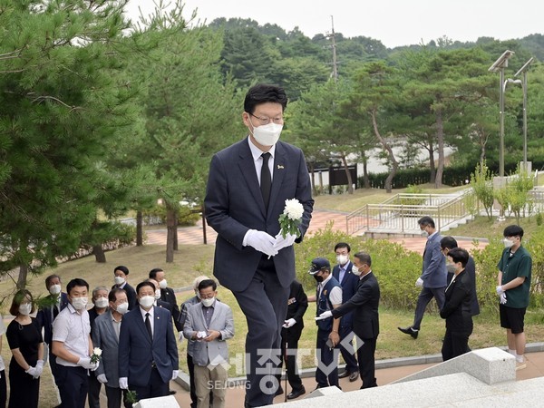 제76주년 광복절 보훈공원 참배