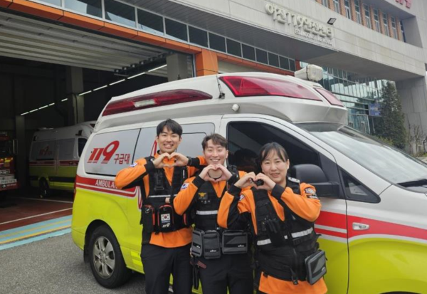 왼쪽부터 소방사-이제위, 조환희, 소방교_김미희(세종소방서)./사진제공-세종특별자치시