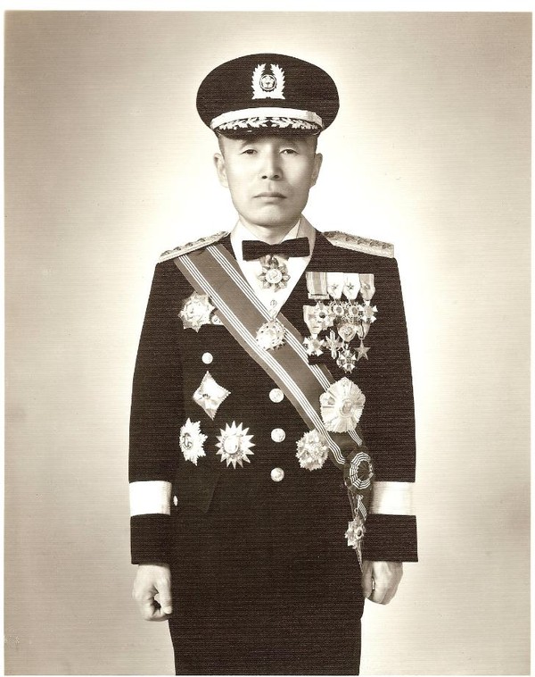 생전 김종오 장군 모습