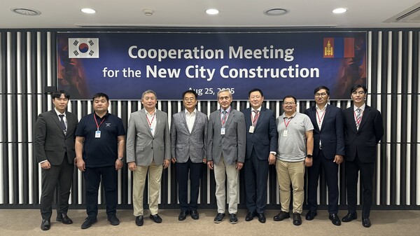 몽골 정부 방문단 기념촬영 모습/사진제공=행복청