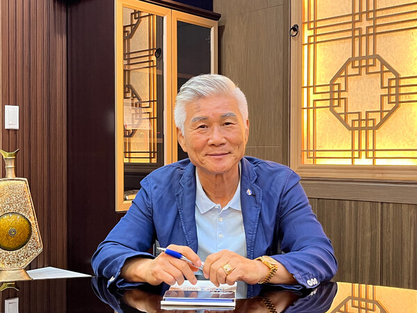 ATV 향우회 타임즈 회장 겸 대전사랑 향우회 이금련 회장이 세종TV 본사에서 인터뷰를 진행했다./사진=경수진 기자