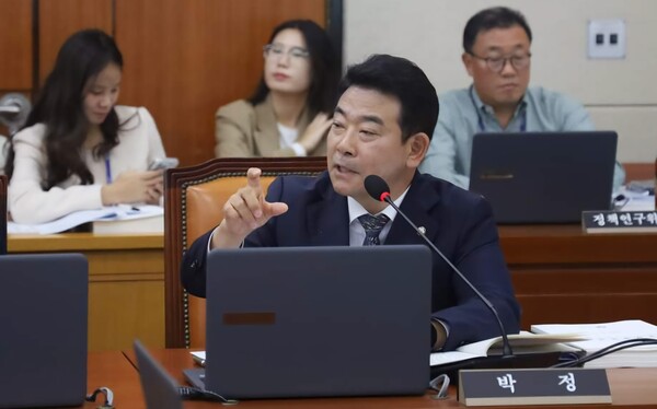 한국산업은행이 한국형 녹색채권 자금을 기후위기 대응과 녹색산업 혁신 지원보단 전기차 리스·구매 금융 지원에 치중(사용)한 것으로 나타났다. (사진=세종TV DB)