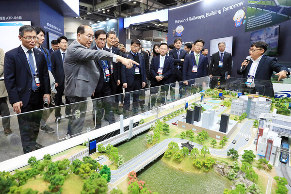 ‘2025 스마트 건설·안전·AI EXPO’ 개최 모습/사진제공=국가철도공단