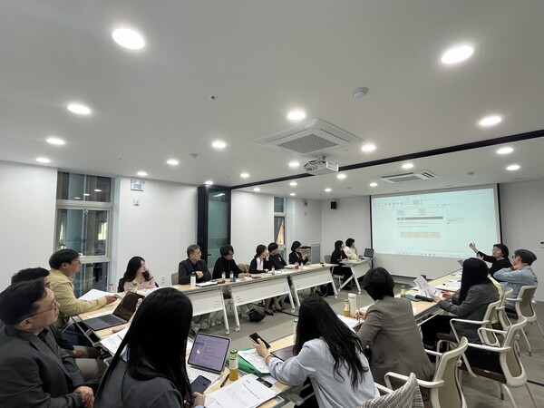 지난달 충북 오송에서 열린 농부산물 관련 제1차 전문가 자문단 협의회 진행 모습/사진제공=충남도청