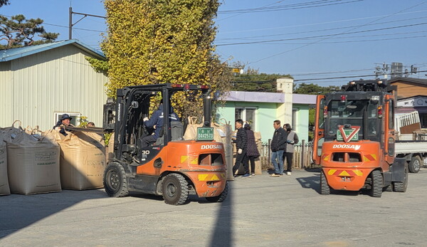 계룡면 공공비축미 매입 모습/사진=공주시 계룡면