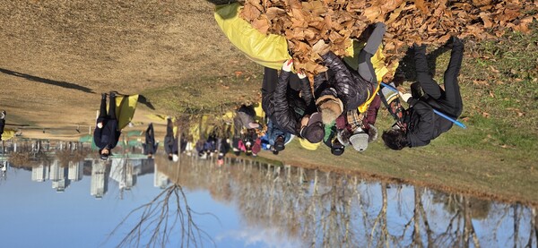 ‘쾌적한 운동 공간 조성’ 봉사 모습/사진제공=협회<br>