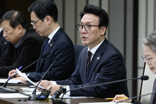 김민석 국무총리가 25일 정부세종청사에서 ‘제31차 세종시지원위원회’를 주재하고 있다. (사진 국무총리실 누리집 갈무리)